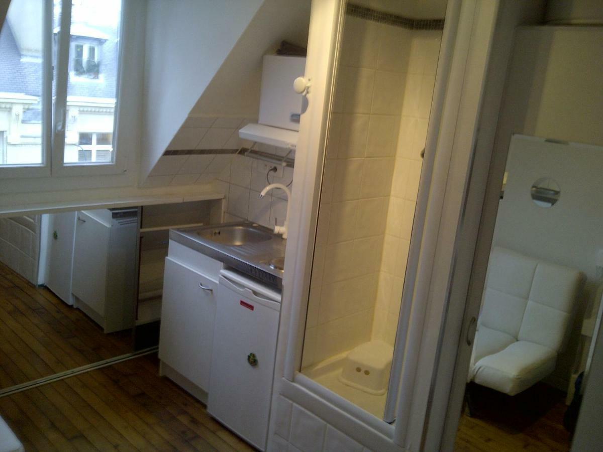 Single Room Paris Arc De Triomphe المظهر الخارجي الصورة